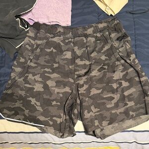 Men’s Lululemon Camouflage Print Shorts